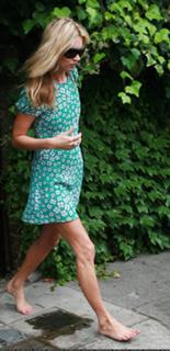 Kate Moss feet photo thumbnail