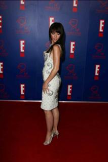 Jennifer Love Hewitt feet photo thumbnail