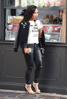 Christina Milian feet photo thumbnail