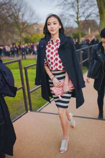 Angelababy feet photo thumbnail