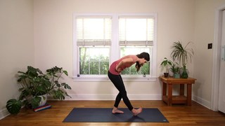 Adriene Mishler feet photo thumbnail