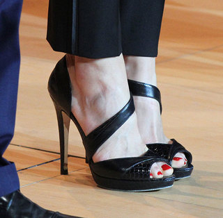 Queen Letizia of Spain feet photo thumbnail