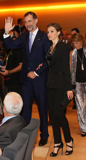 Queen Letizia of Spain feet photo thumbnail