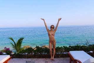 Nastia Liukin feet photo thumbnail