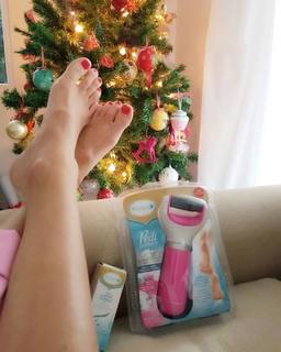 Nicole Neumann feet photo thumbnail