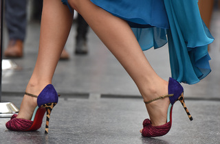 Blake Lively feet photo thumbnail