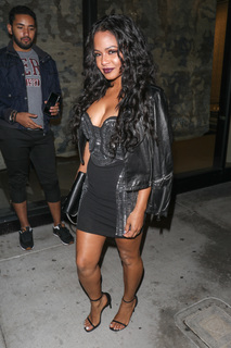 Christina Milian feet photo thumbnail