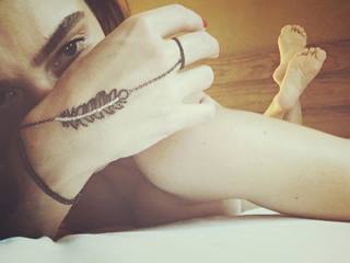 Franciely Freduzeski feet photo thumbnail