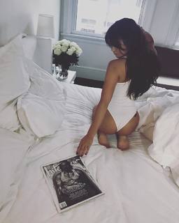 Lea Michele feet photo thumbnail
