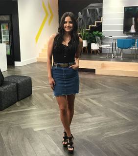 Erin Lim feet photo thumbnail
