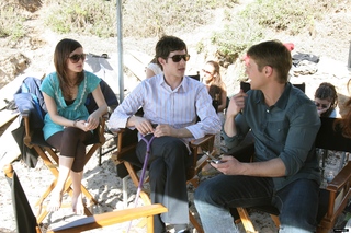Rachel Bilson feet photo thumbnail