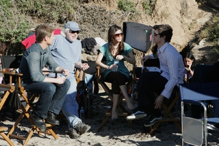Rachel Bilson feet photo thumbnail