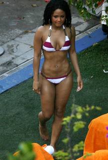 Christina Milian feet photo thumbnail