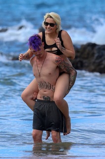 Paris Jackson feet photo thumbnail