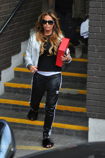 Katie Price feet photo thumbnail