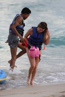 Chanel West Coast feet photo thumbnail
