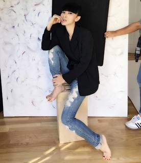 Bai Ling feet photo thumbnail