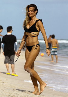Kelly Bensimon feet photo thumbnail