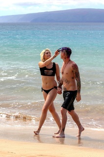 Paris Jackson feet photo thumbnail