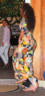 Rihanna feet photo thumbnail