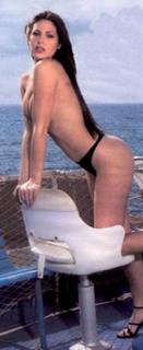 Ilary Blasi feet photo thumbnail