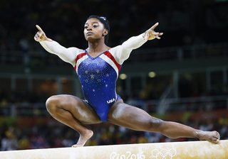 Simone Biles feet photo thumbnail
