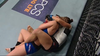 Michelle Waterson feet photo thumbnail