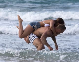 Jacqueline Jossa feet photo thumbnail