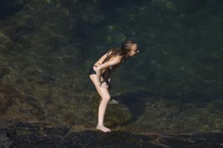 Lindsay Lohan feet photo thumbnail