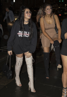 Chloe Ferry feet photo thumbnail
