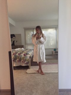 Lele Pons feet photo thumbnail