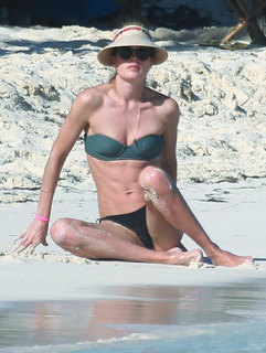 Doutzen Kroes feet photo thumbnail
