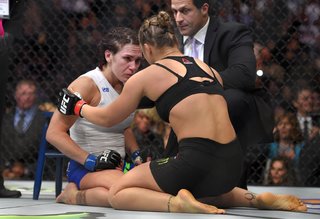 Ronda Rousey feet photo thumbnail