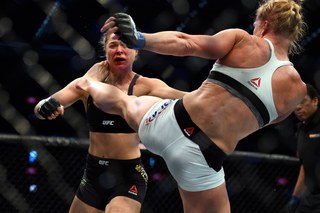 Holly Holm feet photo thumbnail