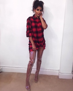 Jasmin Walia feet photo thumbnail