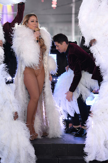 Mariah Carey feet photo thumbnail