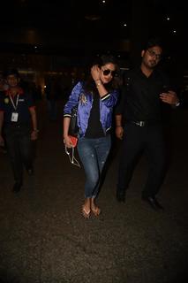 Priyanka Chopra Jonas feet photo thumbnail