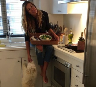 Kelly Bensimon feet photo thumbnail