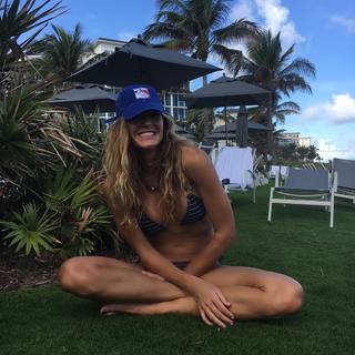 Kelly Bensimon feet photo thumbnail