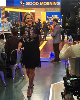 Amy Robach feet photo thumbnail