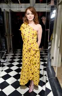 Emma Stone feet photo thumbnail