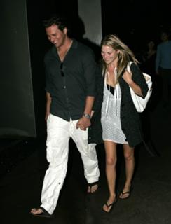 Ali Larter feet photo thumbnail