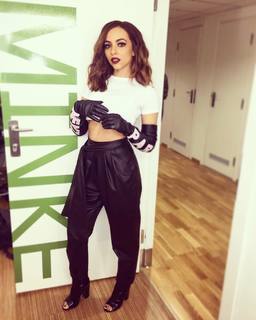 Jade Thirlwall feet photo thumbnail