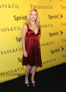 Kristen Bell feet photo thumbnail