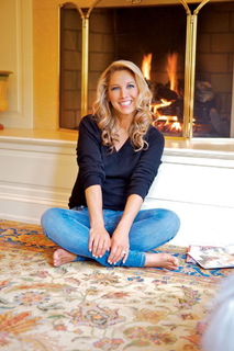 Denise Austin feet photo thumbnail