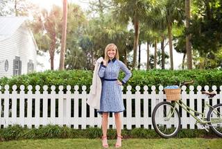 Reese Witherspoon feet photo thumbnail