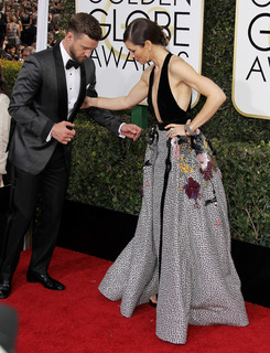 Jessica Biel feet photo thumbnail