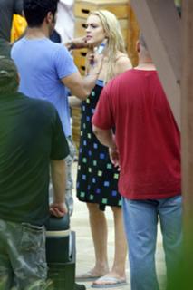 Lindsay Lohan feet photo thumbnail