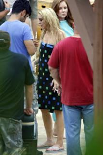 Lindsay Lohan feet photo thumbnail