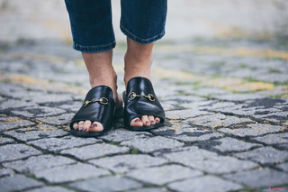 Cristina Ferreira feet photo thumbnail